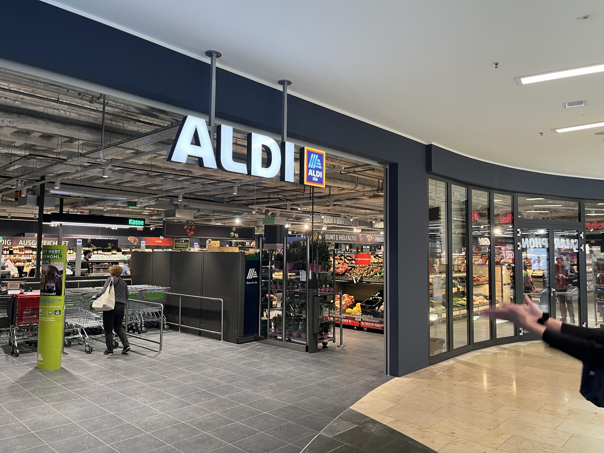 ALDI Umbau im Rheinpark-Center Neuss 